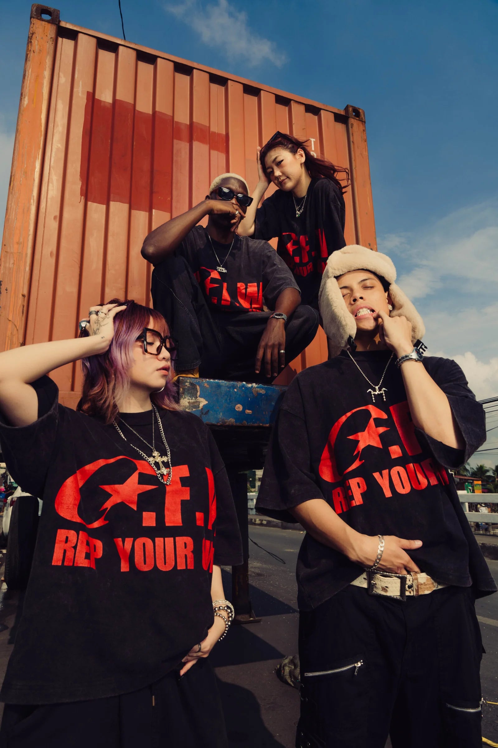 OZMNL O.F.W Vintage Box Tee