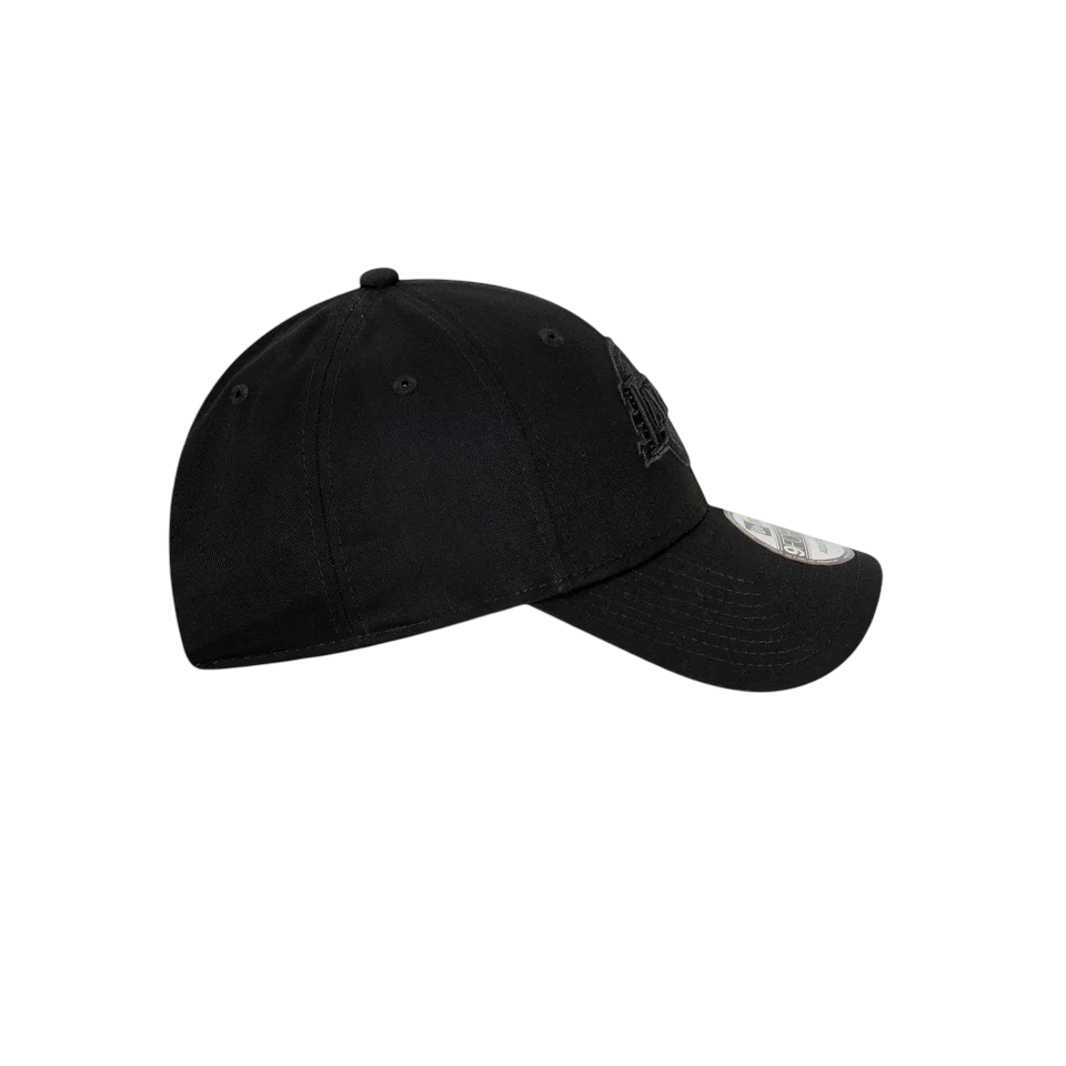 New Era 940 Pre-Curved LA Lakers Black On Black