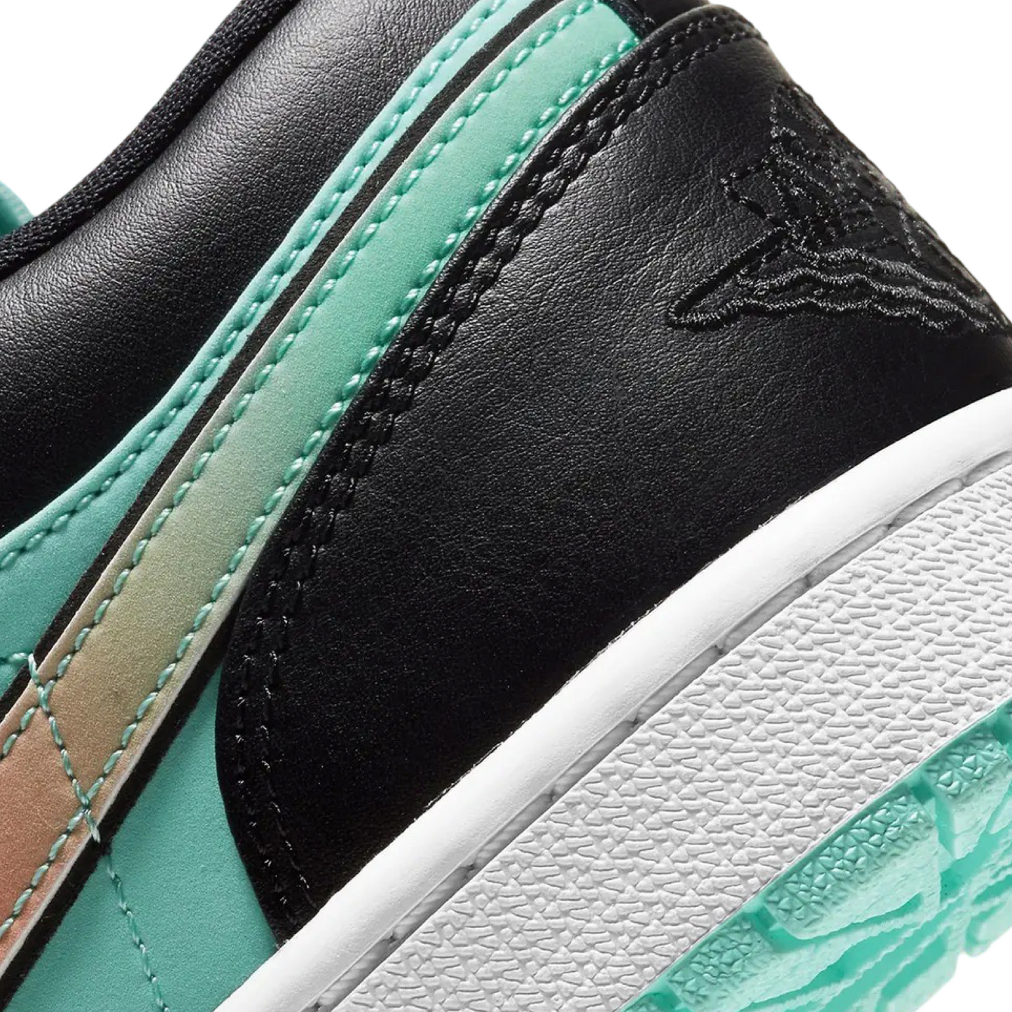 Air Jordan 1 Low SE Tropical Twist