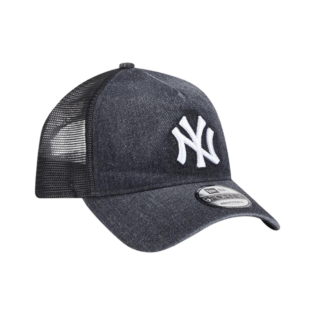 New Era 940 Trucker A-Frame Washed Denim Snapback New York Yankees Black Cap