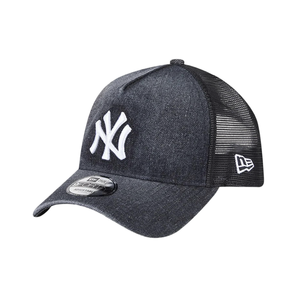 New Era 940 Trucker A-Frame Washed Denim Snapback New York Yankees Black Cap