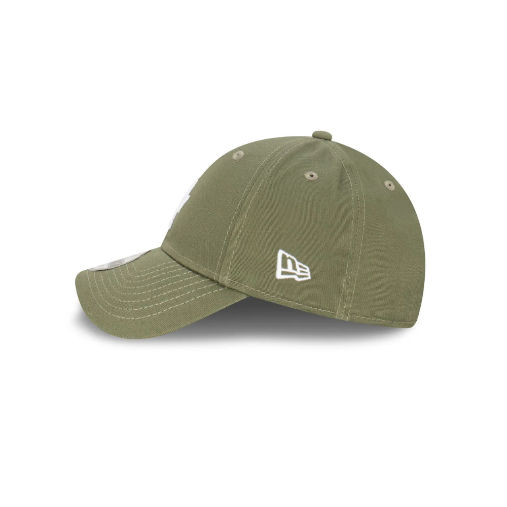 New Era 9Forty Los Angeles Dodgers MLB Essentials Olive White Adjustable Cap