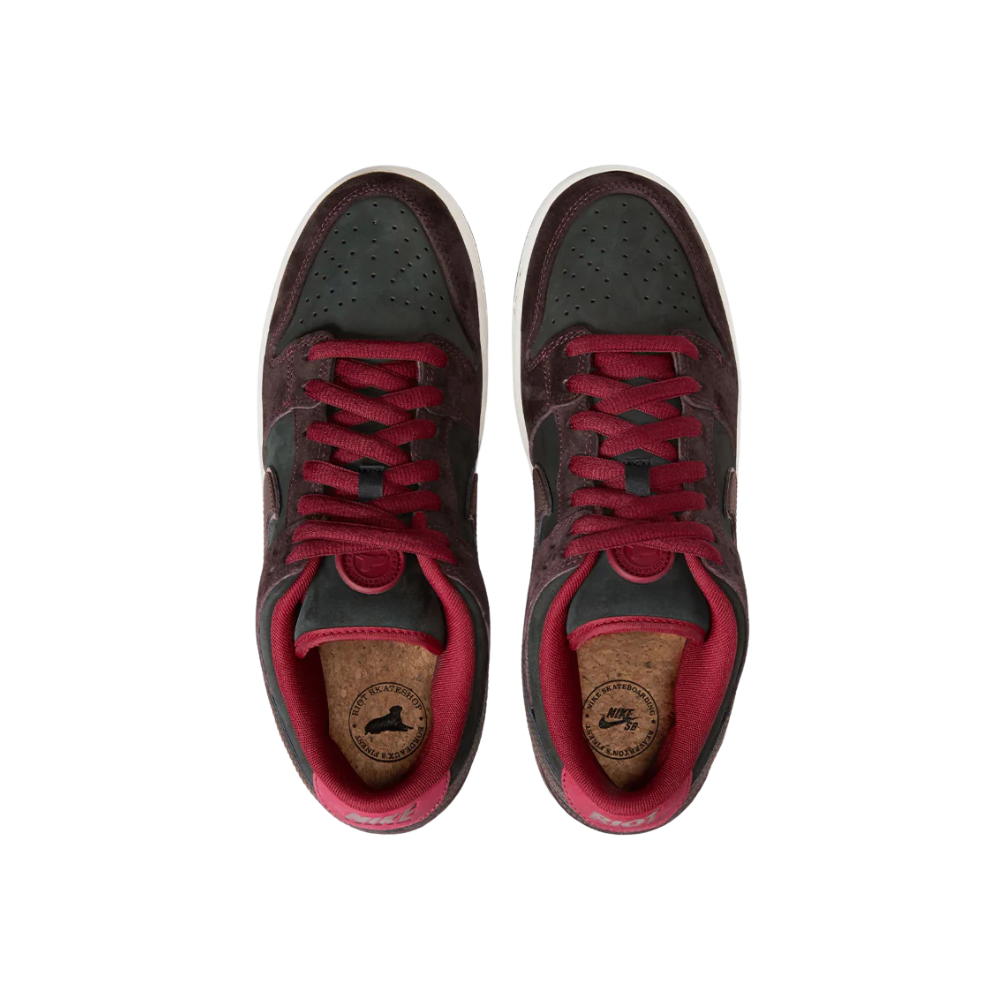 Nike SB Dunk Low Riot Skateshop Mahogany Dark Beetroot Team Red Sail Night Maroon