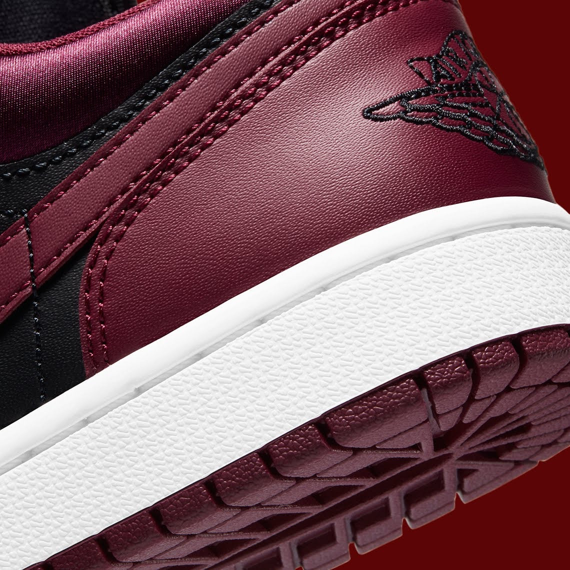 Air Jordan 1 Low Women Dark Beetroot Black