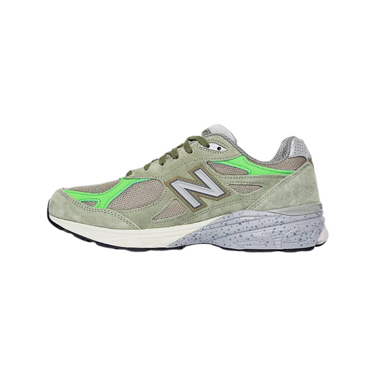 New Balance Patta x 990 v3 Olive