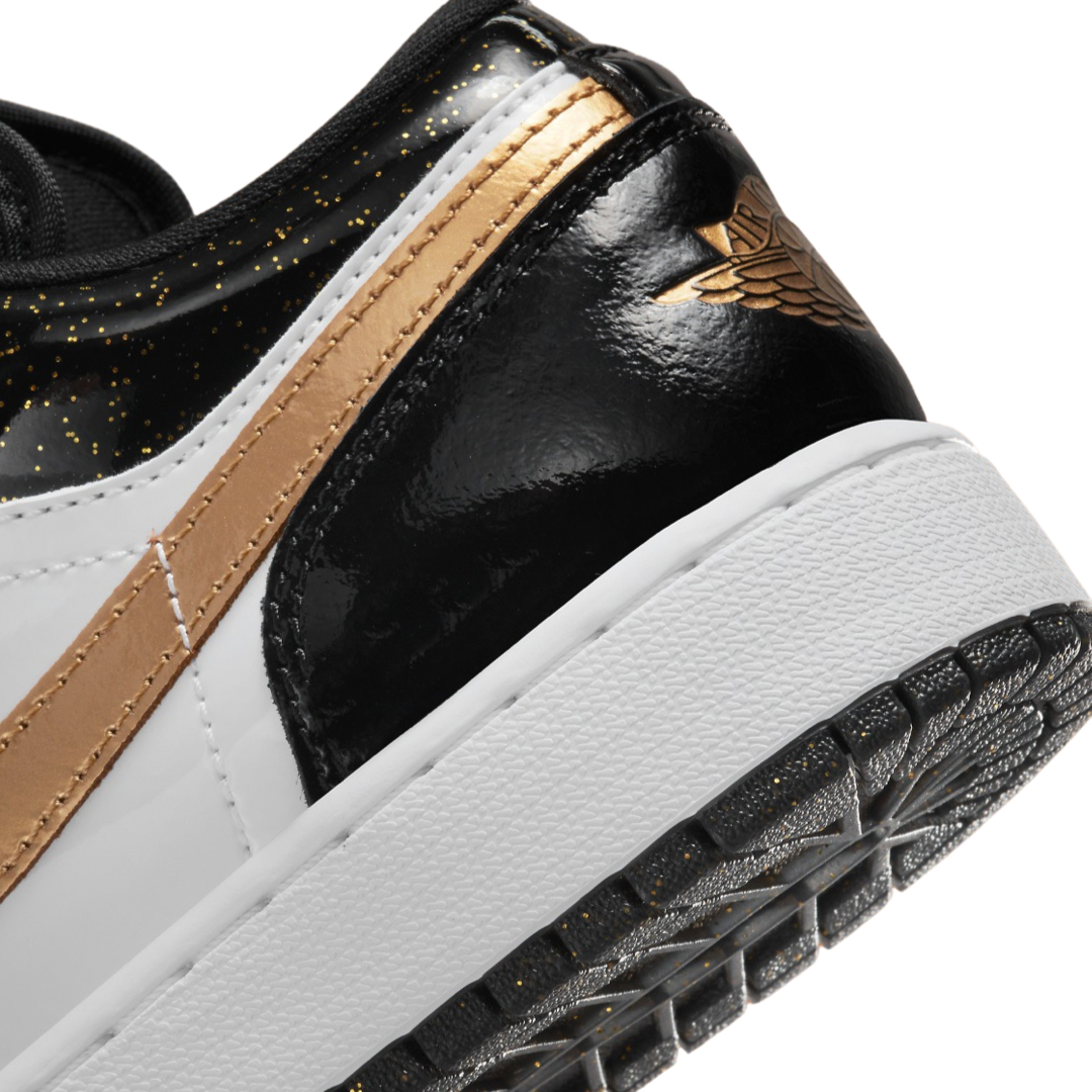 Air Jordan 1 Low GS Gold Toe Metallic Gold Black White