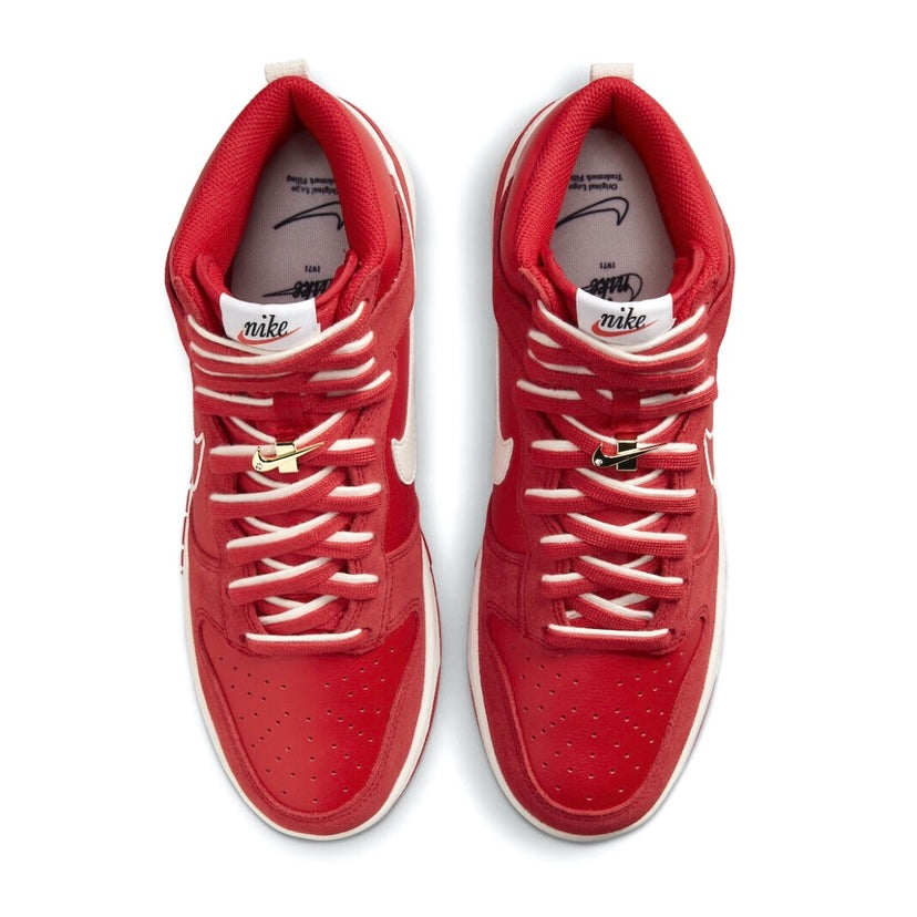 Dunk High First Use Red By Nike