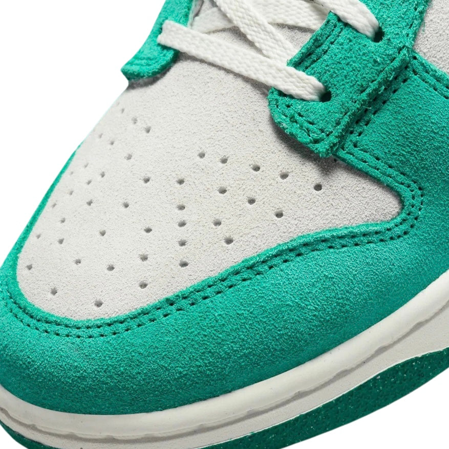 Women's Nike Dunk Low Neptune 85 Sail Lapis Off Noir Neptune Green