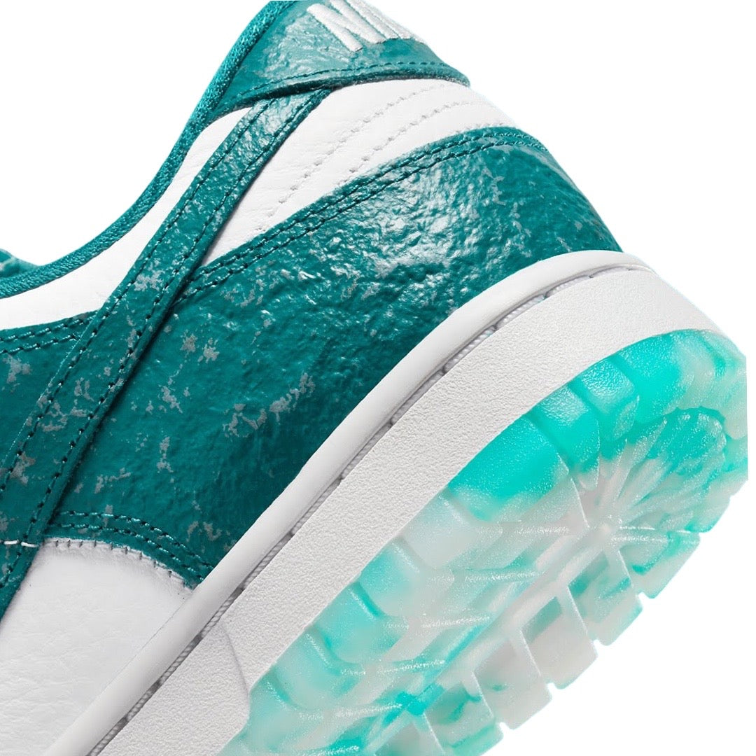 Women's Nike Dunk Low Ocean Summit White Bright Spruce