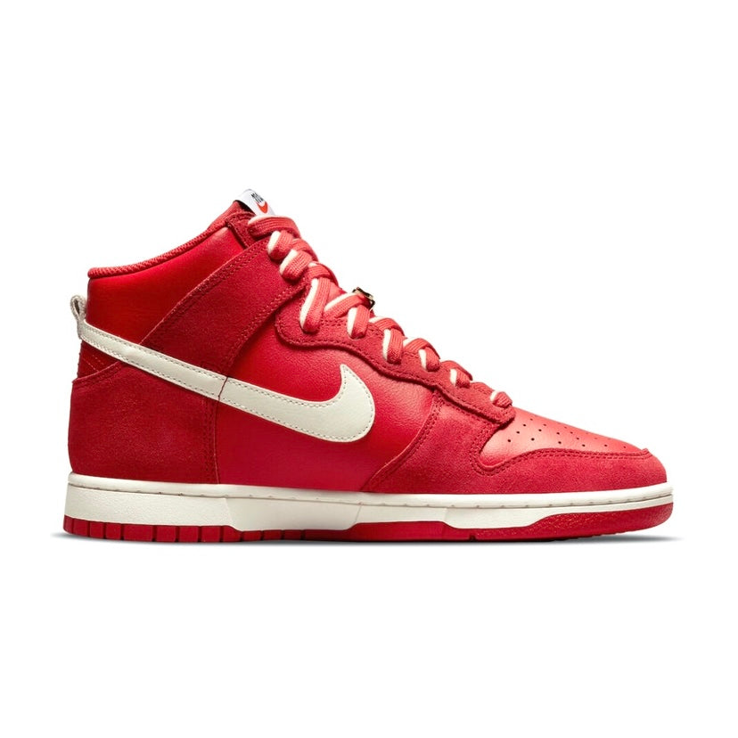 Dunk High First Use Red By Nike