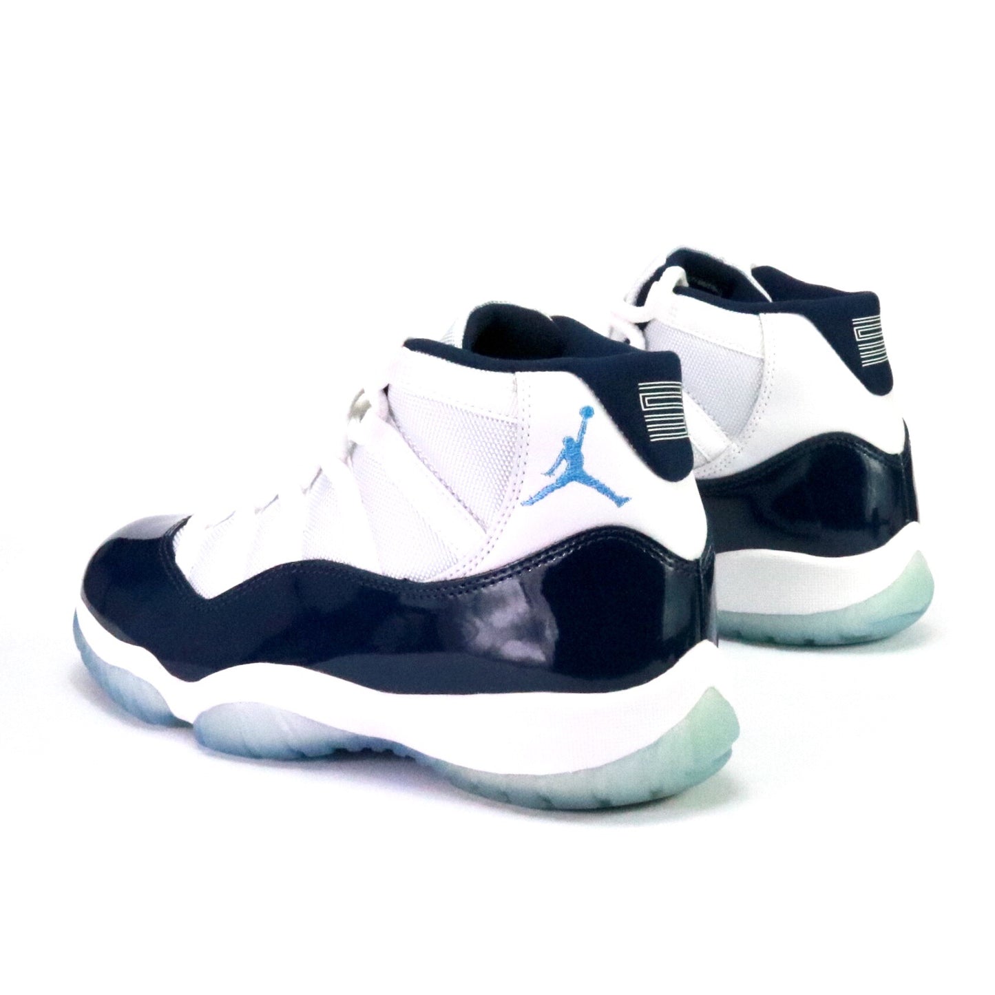 Air Jordan 11 Retro Win Like 82 White University Blue