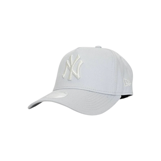 Women's New Era 940 A-Frame New York Yankees Grey Cream Clothstrap Cap