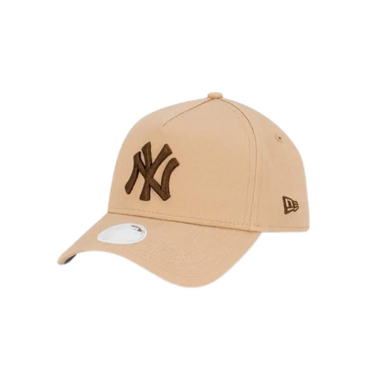 Women's New Era 940 Pre-Curved A-Frame New York Yankees Toffee Camel Wheat Clothstrap Cap