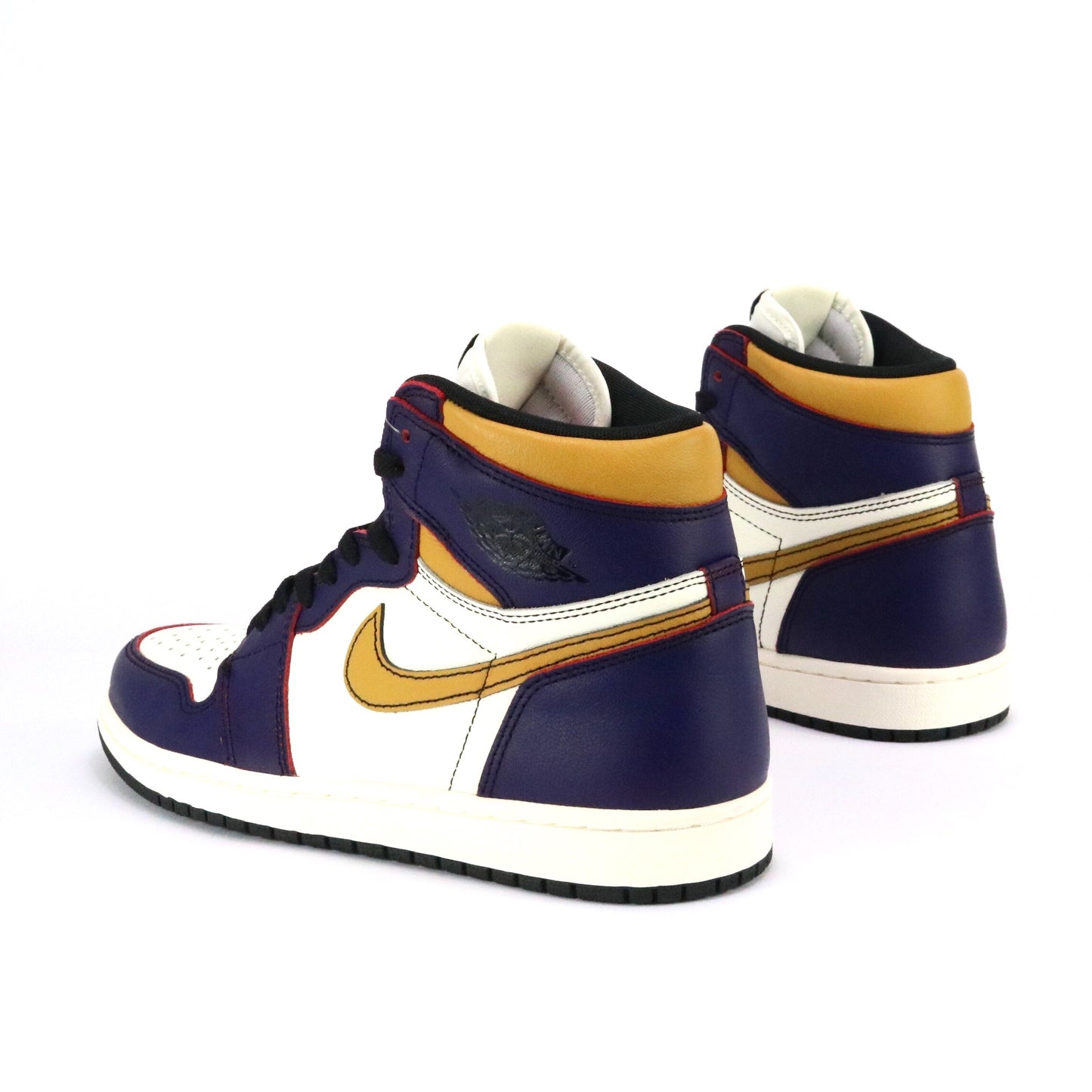 Air Jordan 1 High Retro OG Defiant SB LA to Chicago Court Purple