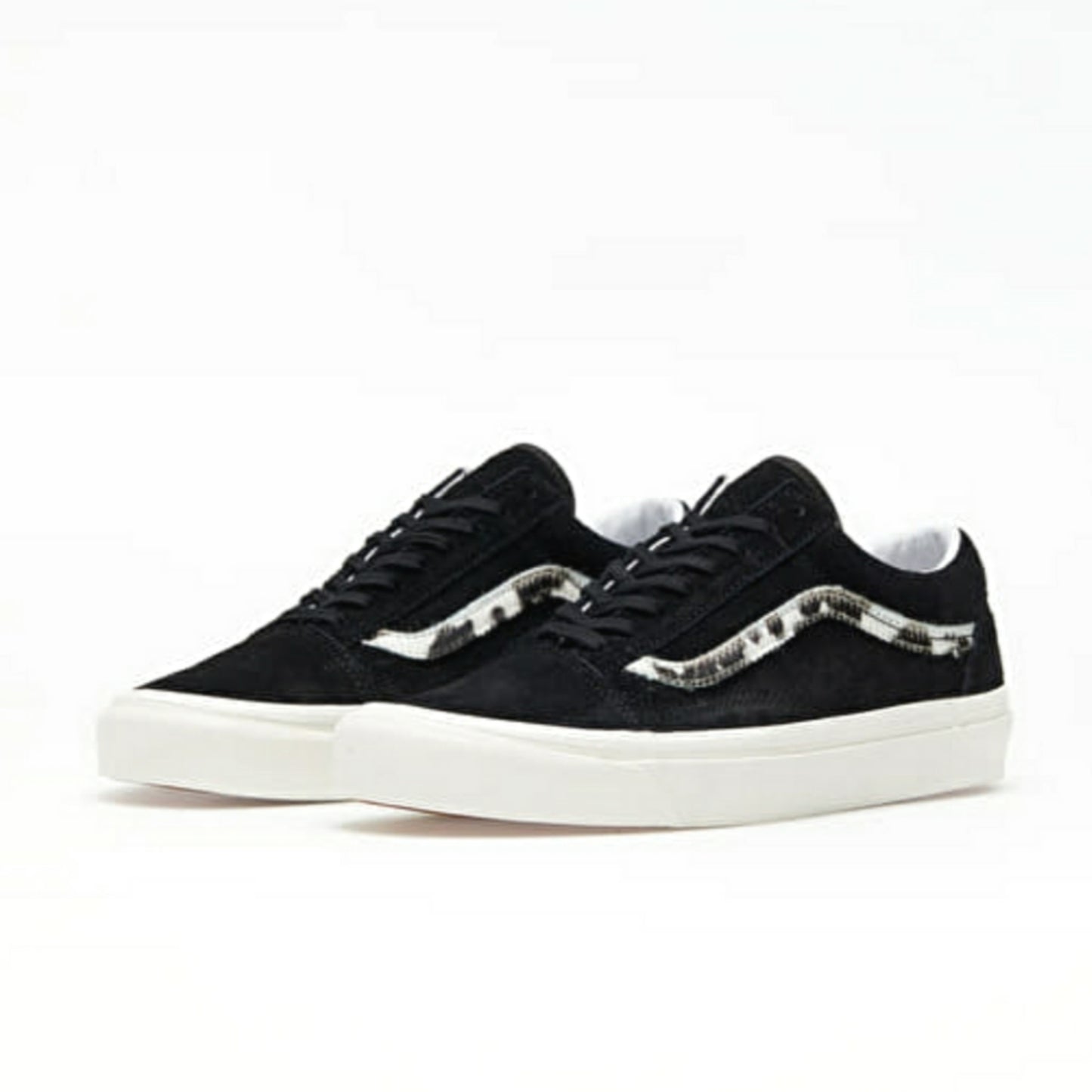 Old Skool 36 DX Anaheim Factory Black Cow